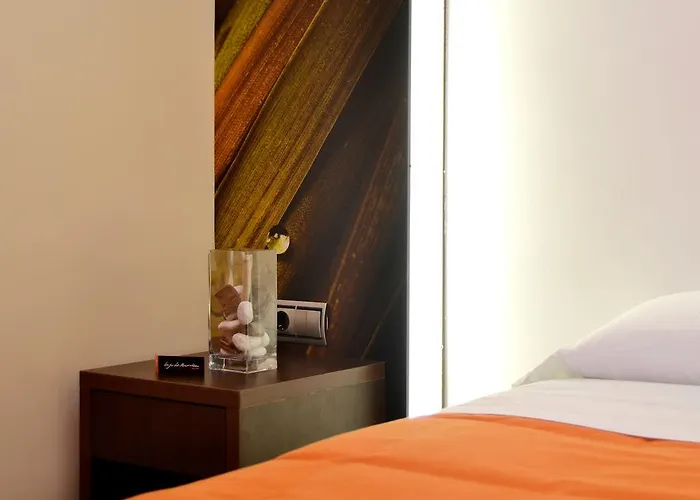 Hostal Bajo La Muralla Zamora